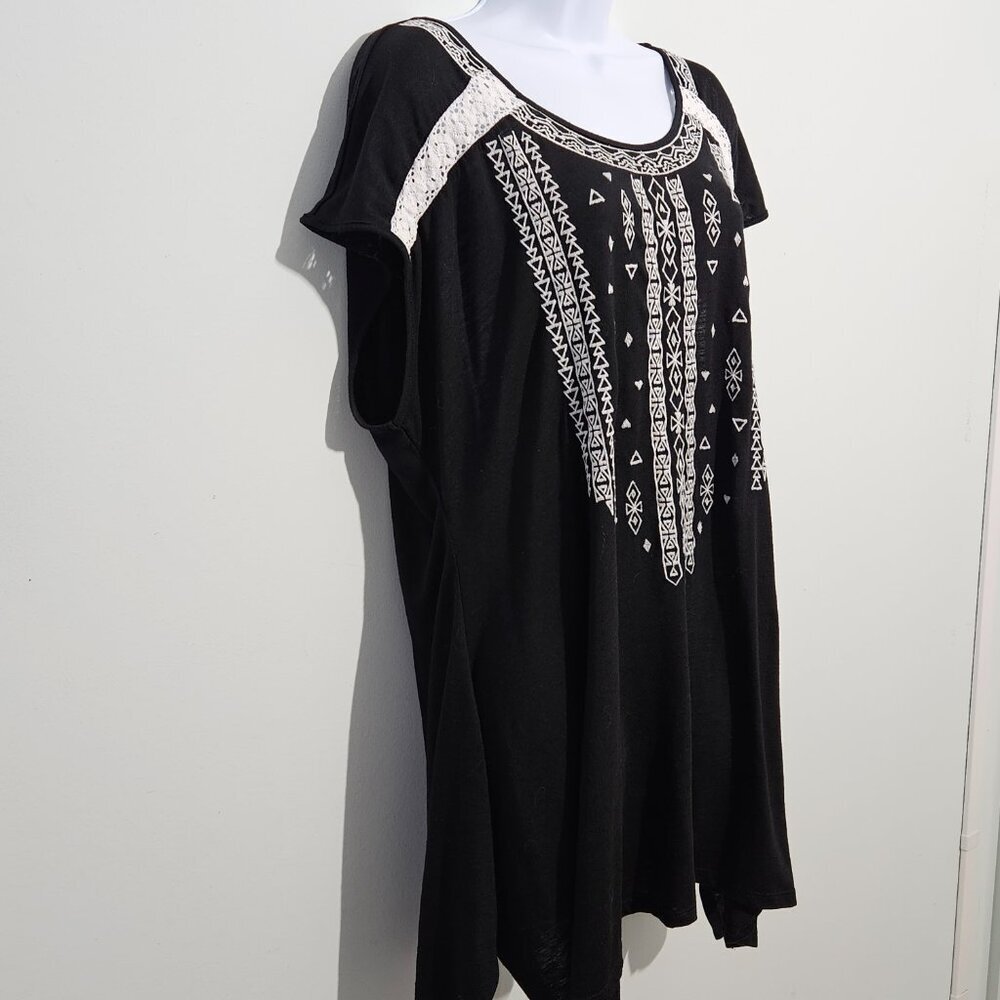 RXB Ladies Sleeveless Shark Bite Tunic Top Black & White Size XXL - NWOT - Picture 3 of 8